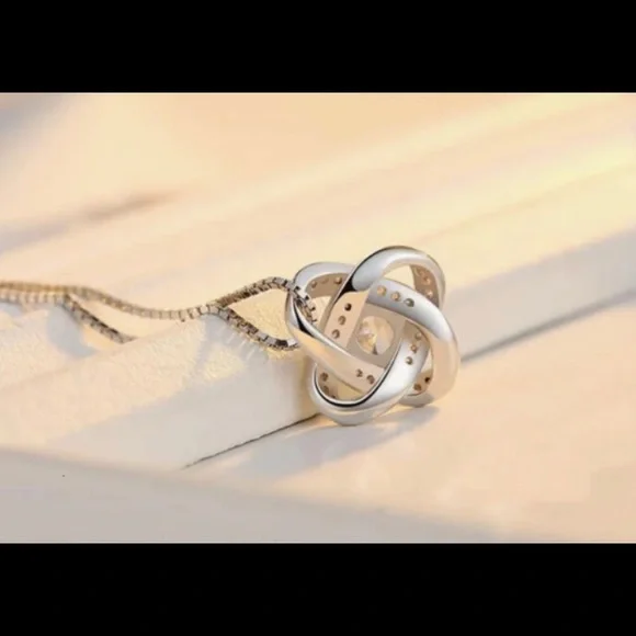 Brand New Real 925 Sterling Silver Zircon Necklace Very Beautiful - Picture 5 of 5